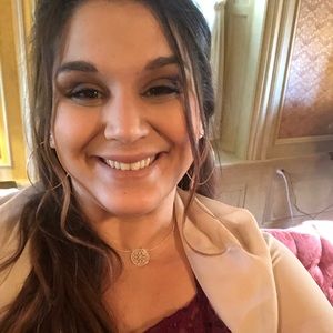 Meet your Posher, Kelley